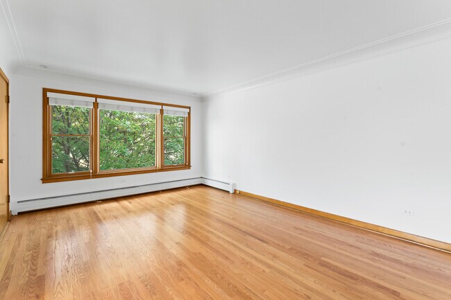 Foto del edificio - 7601 W Belmont Ave