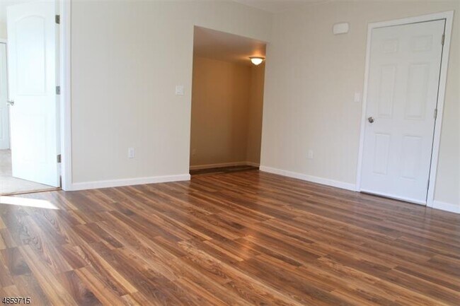 Building Photo - 208 Aldene Rd