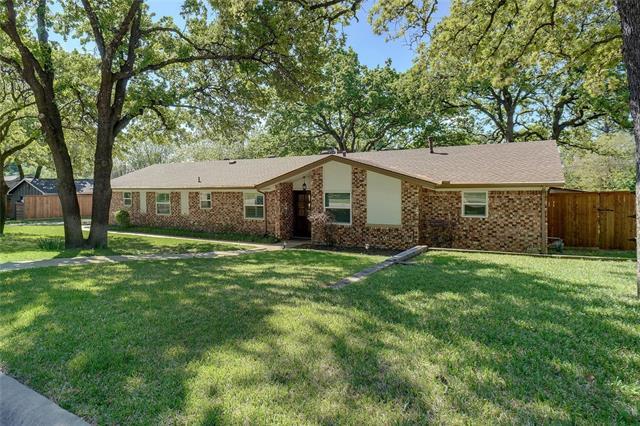 Building Photo - 605 Hillside Dr