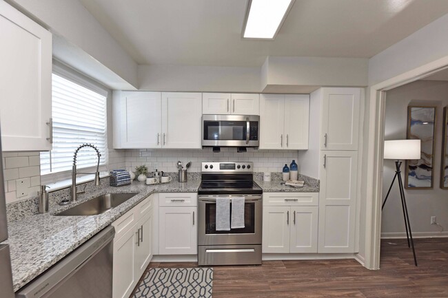 Kitchen with Granite Counters - The Nelson