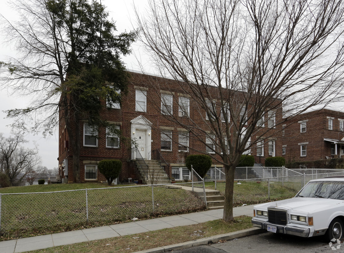 Building Photo - 433 Brandywine St SE
