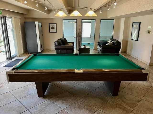 Foto del edificio - 777 N Washington St