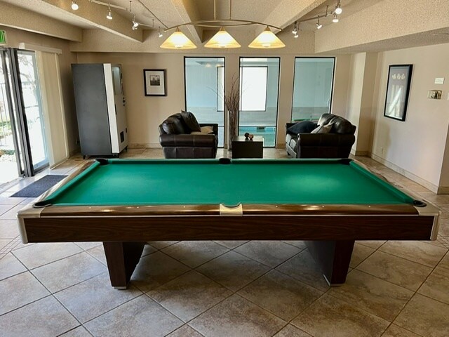 Building Photo - 777 N Washington St