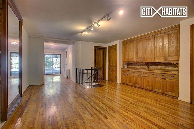 Foto del edificio - 159 W 76th St