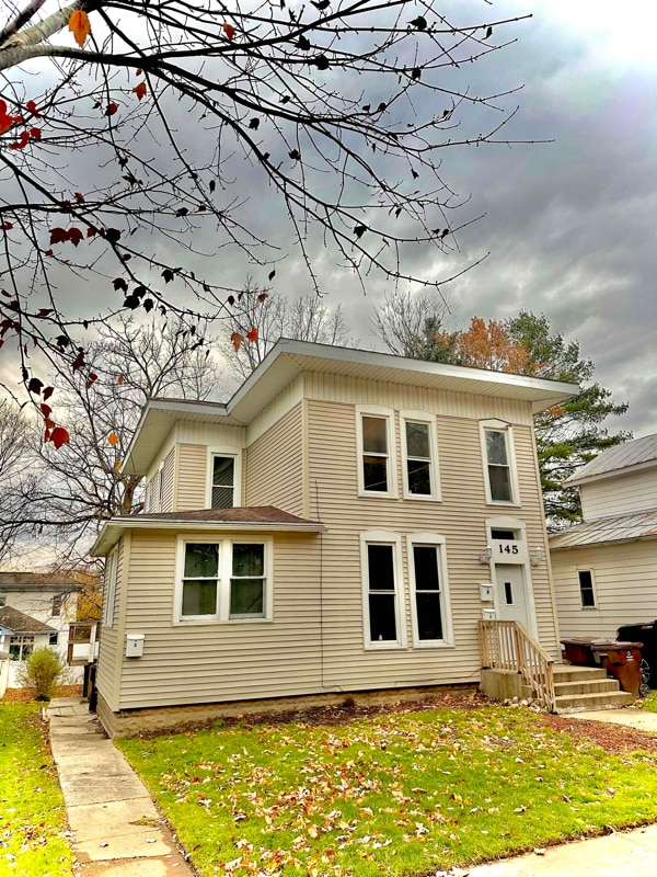145 Lafayette St Unit A, Ionia, MI 48846 Room for Rent in Ionia, MI