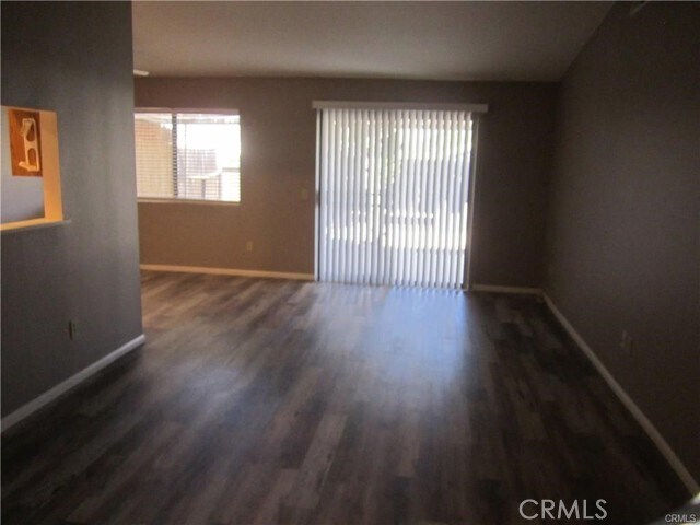 Foto del edificio - 28187 Encino Dr