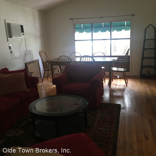 Building Photo - 2 br, 1 bath House - 382 Dubsdread Cir.