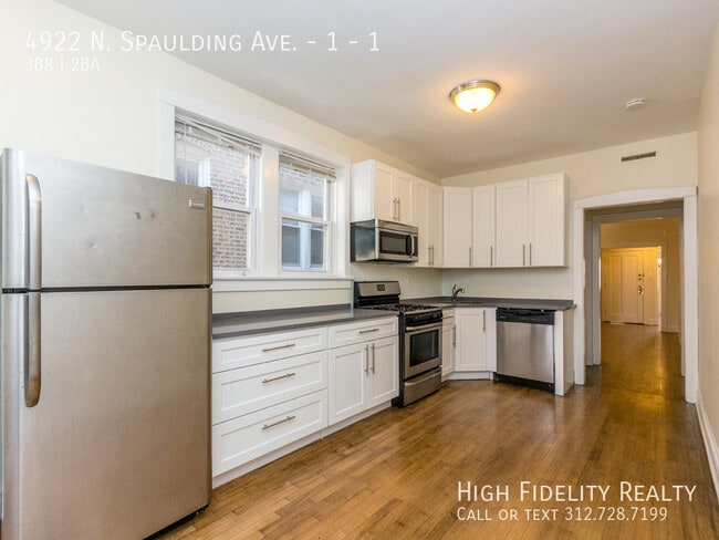 Building Photo - 4922 N Spaulding Ave