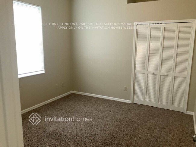Foto del edificio - 14420 Stamford Cir