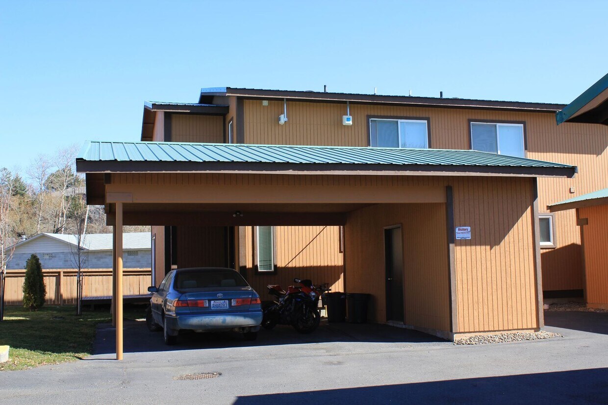 Foto principal - 1308 N Brooklane St