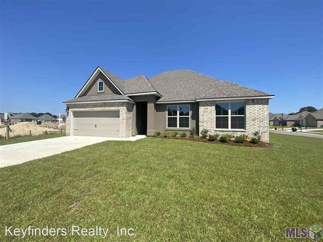 4 br, 3 bath House 21356 West Grove Dr. House Rental in Zachary, LA