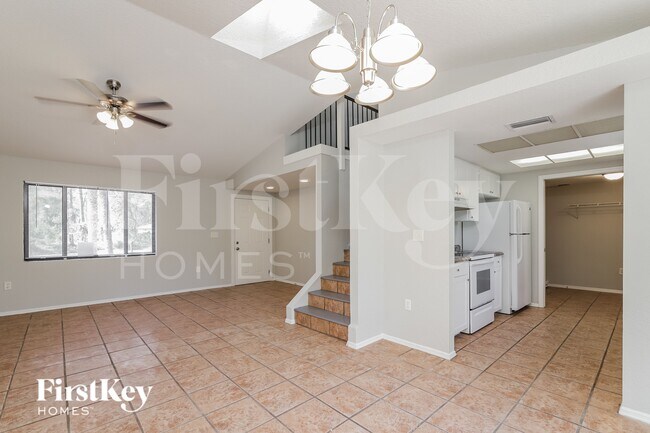 Foto del edificio - 5497 Lady Slipper Ave