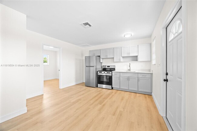 Foto del edificio - 10521 SW 184th St