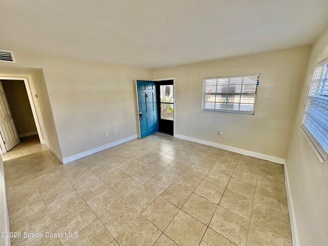 Building Photo - 405 Adams Ave