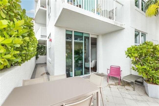 Photo - 3180 SW 22nd St Apartment