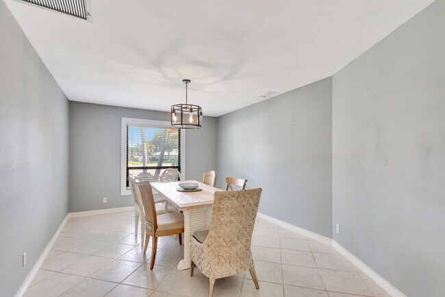 Foto del edificio - 88 PineHill Trail E