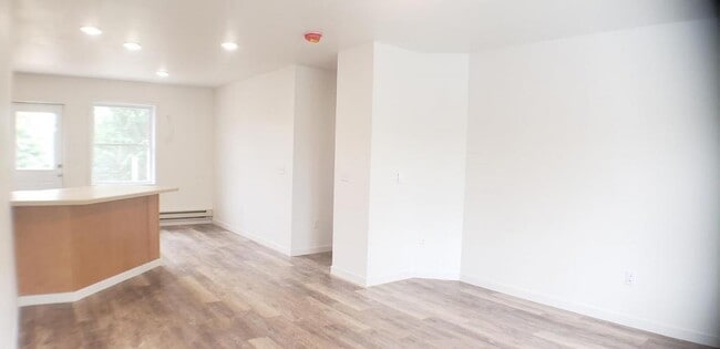 Building Photo - 1315 Butts Ave