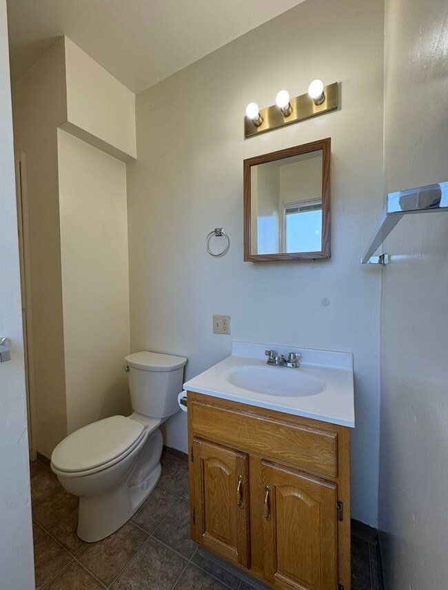 Building Photo - 250 Grant St