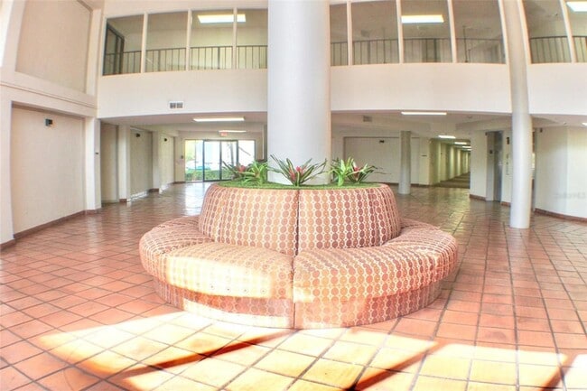 Foto del edificio - 5900 SW 127th Ave
