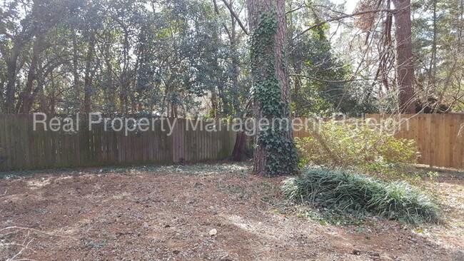 Building Photo - 5905 Jeffreys Grove School Rd