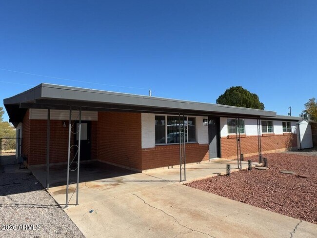 Foto del edificio - 1397 Andrea Dr