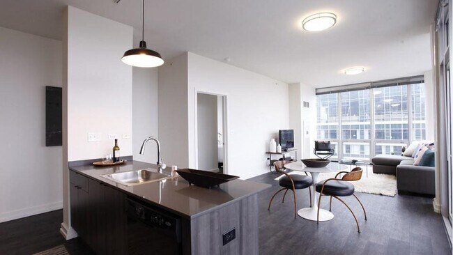 Foto del edificio - 2134 S Indiana Ave