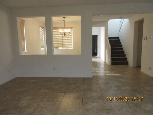 Foto del edificio - 5488 Cold Lake St