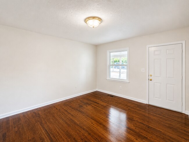 Building Photo - 2820 Cardo Dr NW