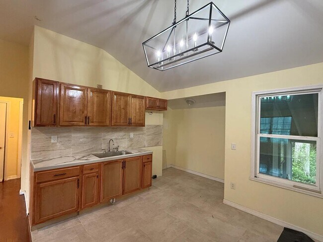 Foto del edificio - 9961 Jeanette Rd