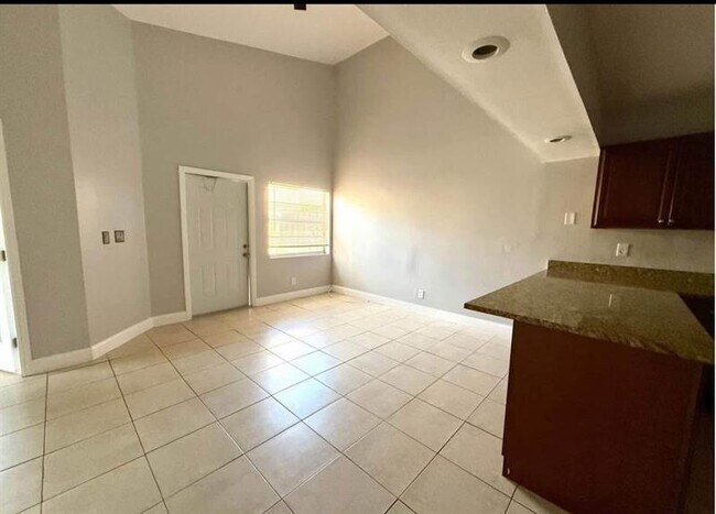 Foto del edificio - 3020 SE 2nd St