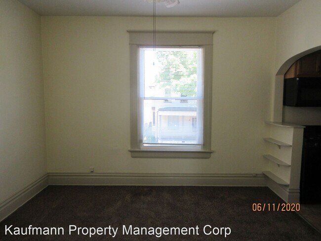 Foto del edificio - 2228 S Harrison St