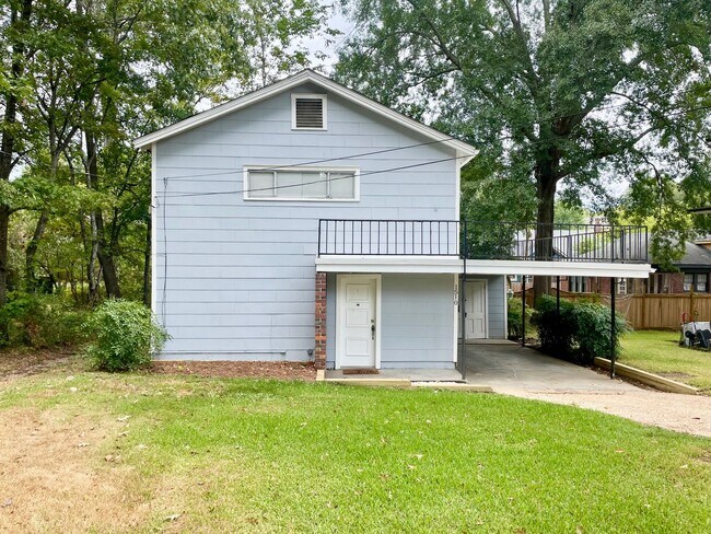Building Photo - 1510 Edgewood St