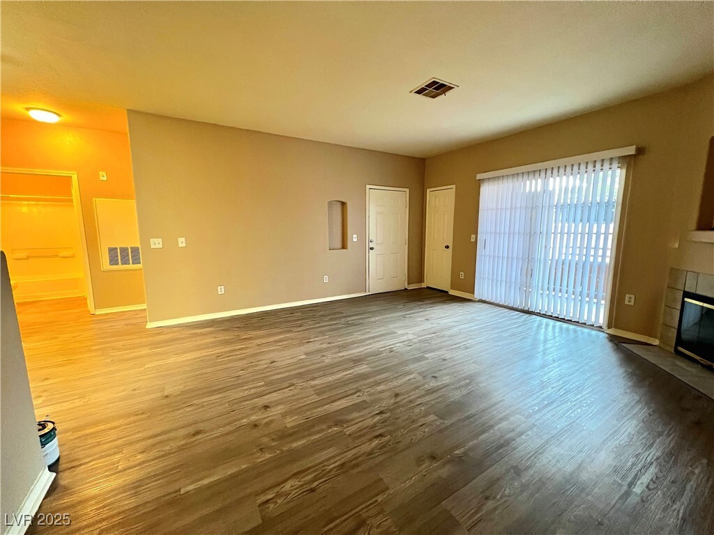 Foto principal - 4730 E Craig Rd