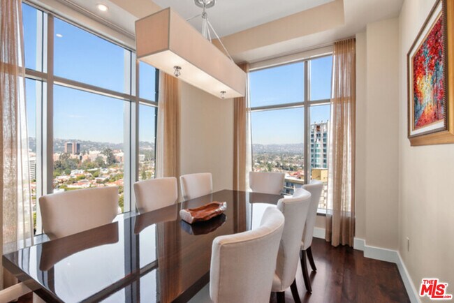 Foto del edificio - 10776 Wilshire Blvd