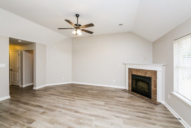 Building Photo - 10142 Hammersmith Ln