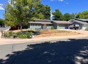 Building Photo - 13100 Julian Ct