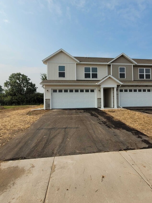 Primary Photo - 1610 Eastside Cir