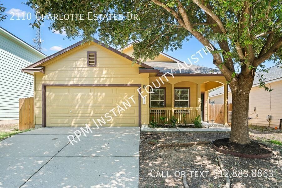 Foto principal - 2110 Charlotte Estates Dr