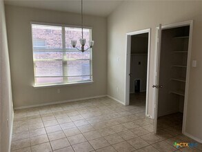 Building Photo - 1218 Iron Glen Dr