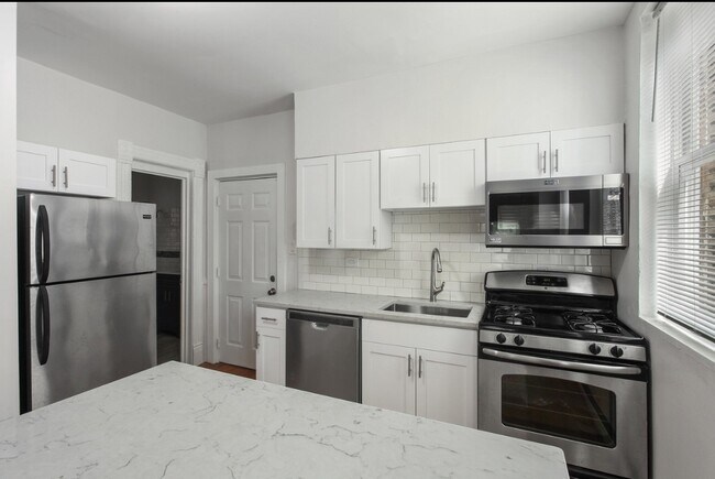 Foto del edificio - 1420 N Campbell Ave