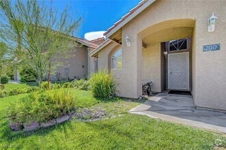 Building Photo - 2017 Scenic Sunrise Dr
