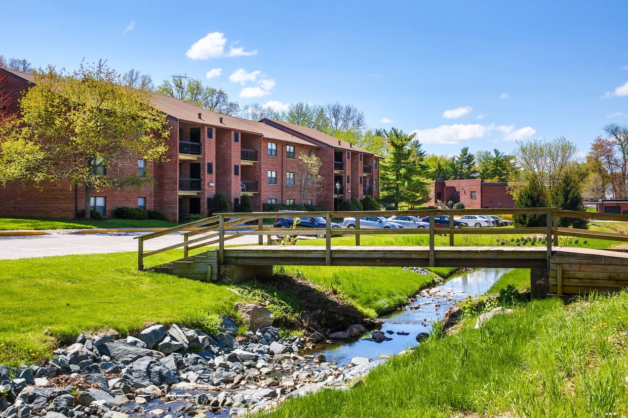 Briarcliff Apartments: Spacious Luxury Living in Central Baltimore County - Briarcliff Apartments: Spacious Luxury Living in Central Baltimore County
