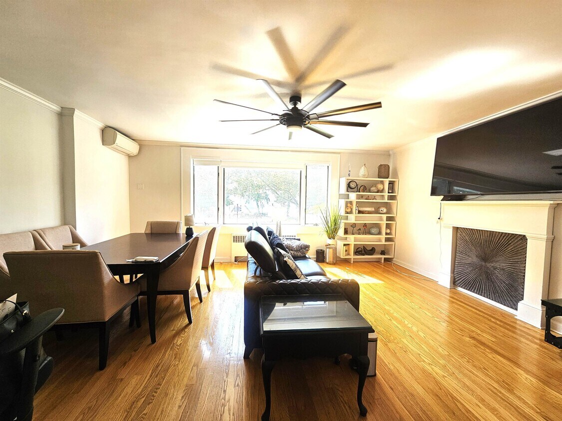 Foto principal - 5421 JFK Blvd E