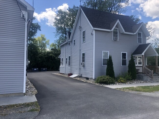 Building Photo - 22 Catskill Ave