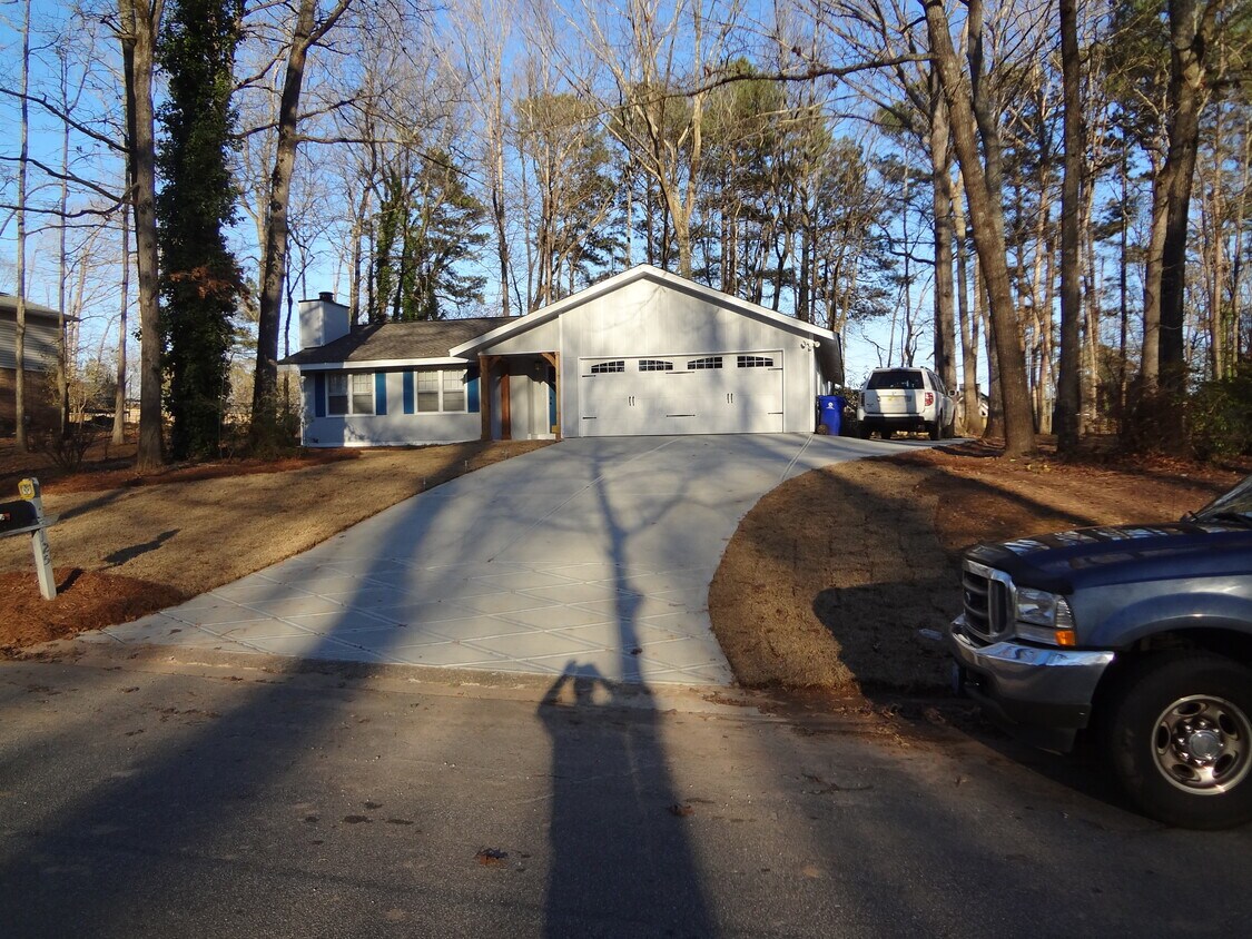Primary Photo - 125 Buckeye Ln