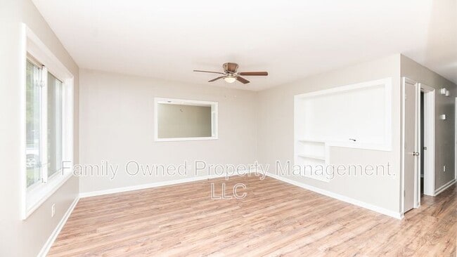 Building Photo - 143 Heather Dr