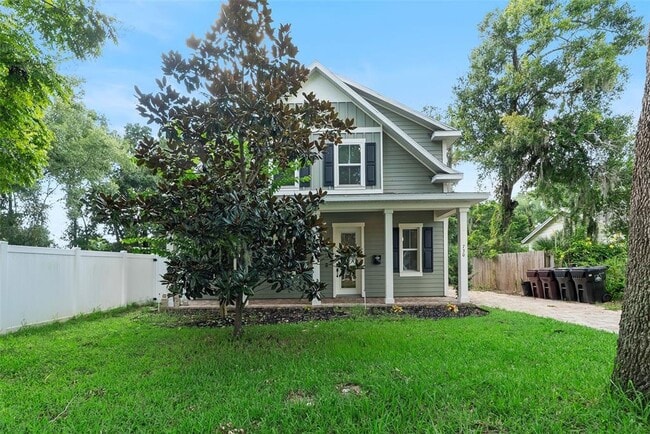 Building Photo - 730 Cordova Dr