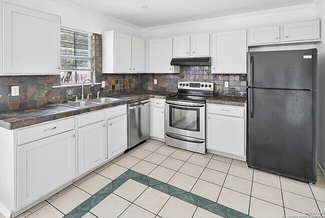 Foto del edificio - Charming 3 Bedroom in Pipers Meadow