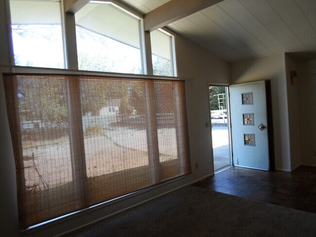 Foto del edificio - SLO Mid Century Charmer