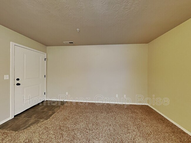 Foto del edificio - 6772 Irving St W